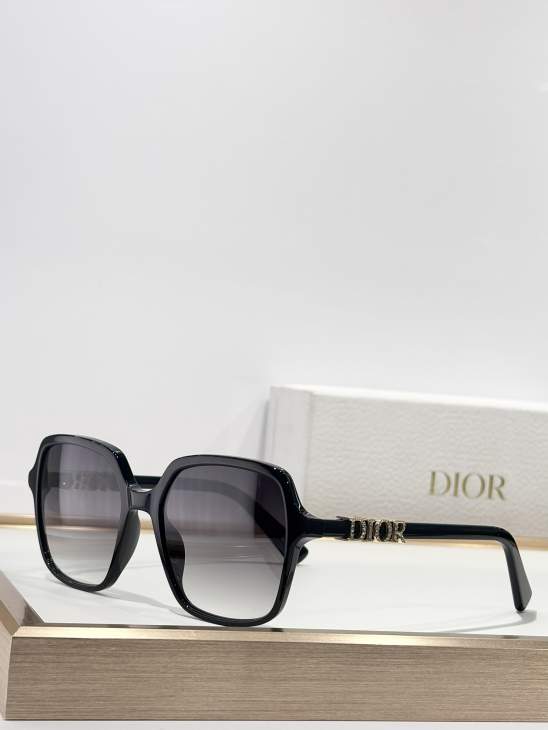 Picture of Dior Sunglasses _SKUfw76989611fw